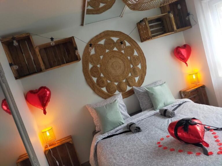 loveroom de lArtois lit 768x576