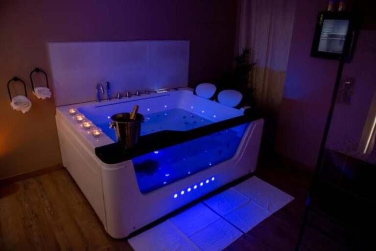 spa loveroom Passion cherbourg 768x512
